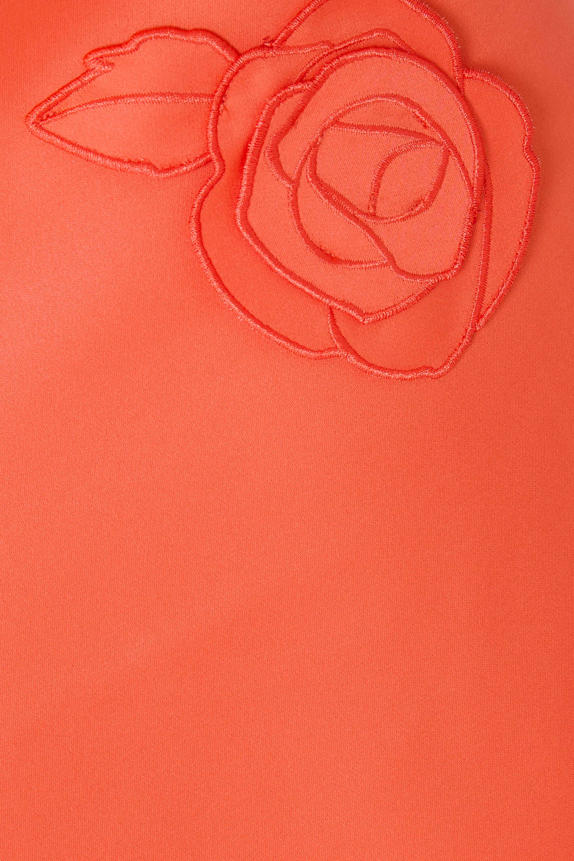 تنورة كيرا طويلة أبليكيه