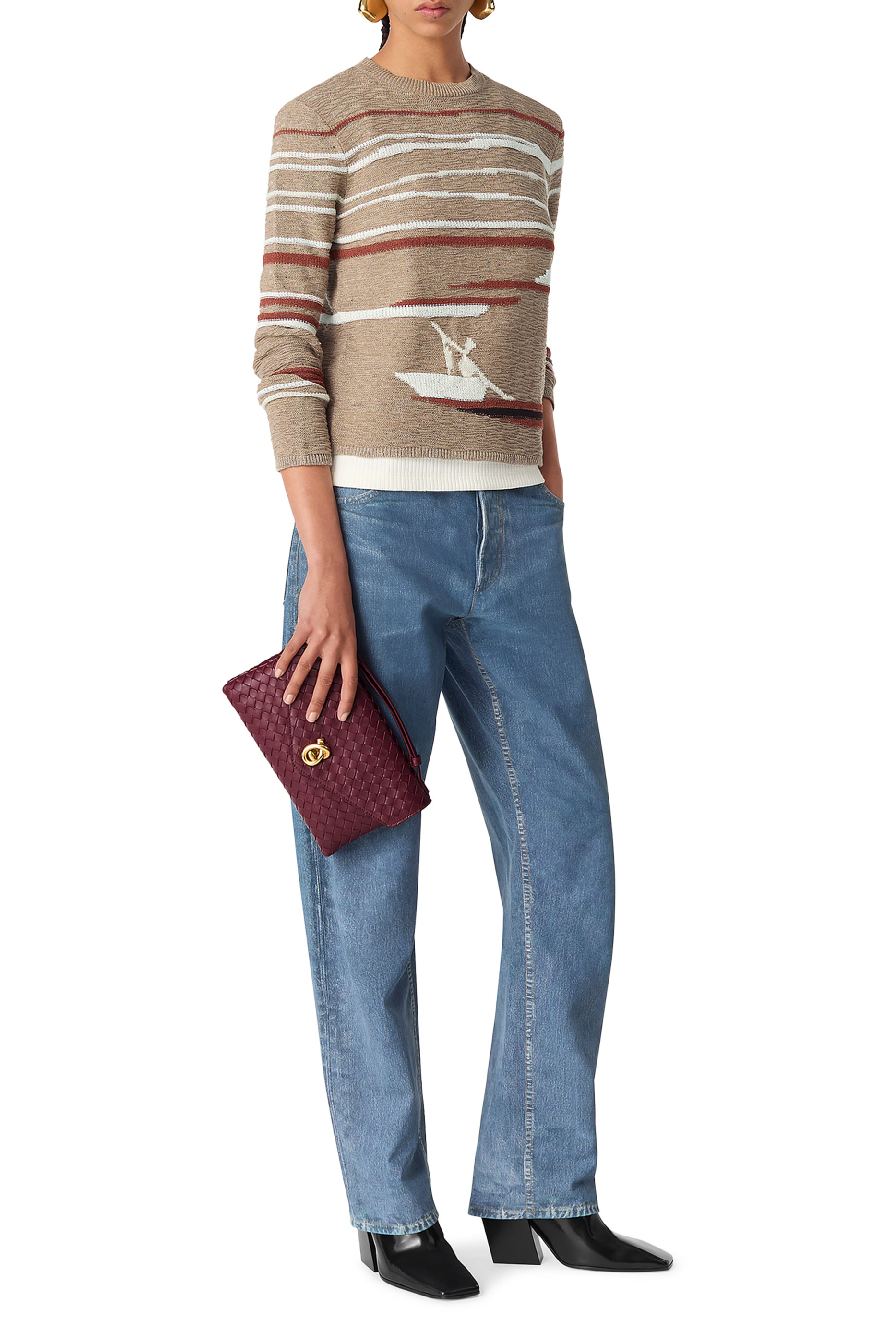 حقيبة كروس بقفل على شكل عقدة