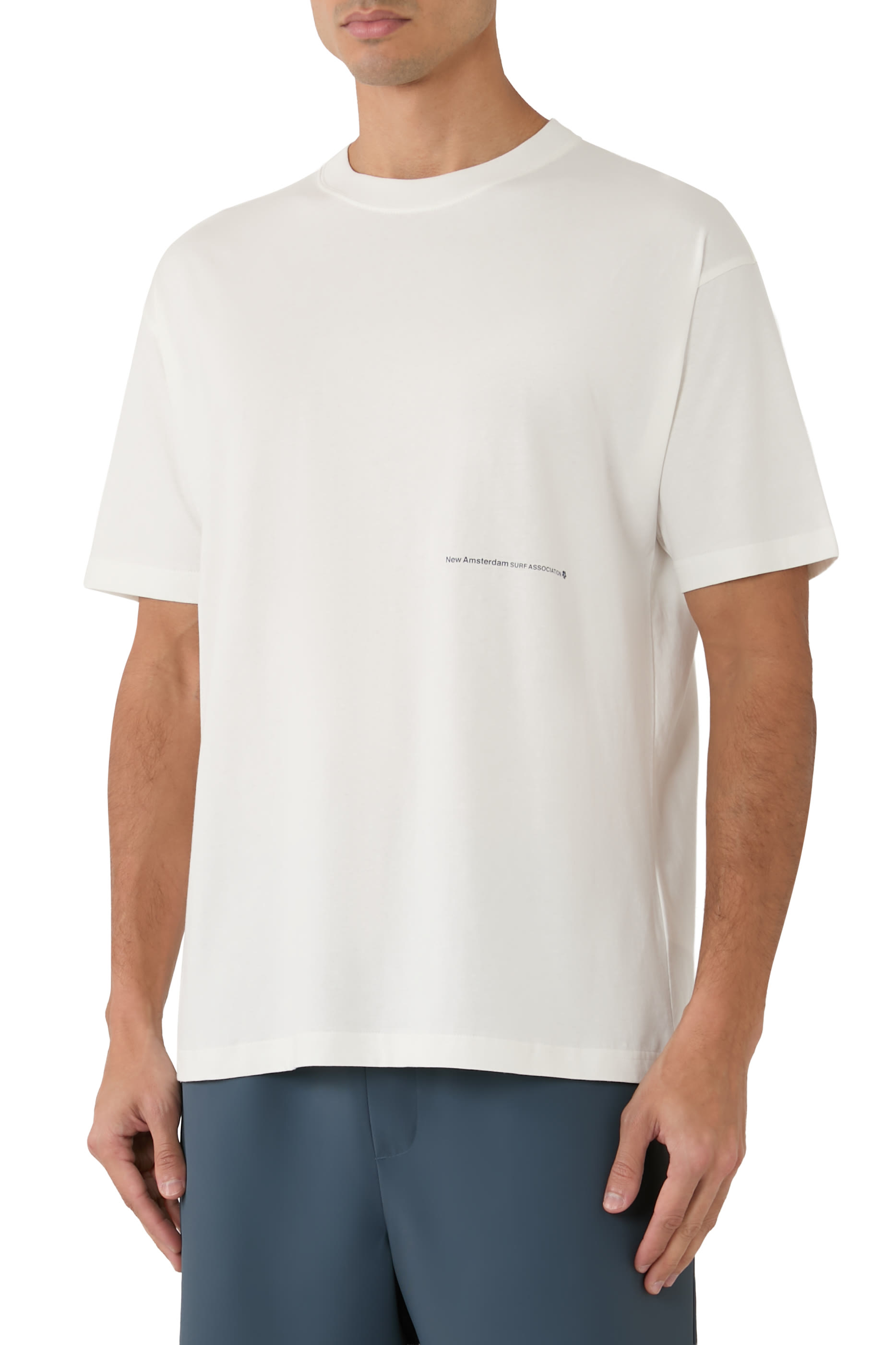 تيشيرت بنقشة زهرة الكركديه