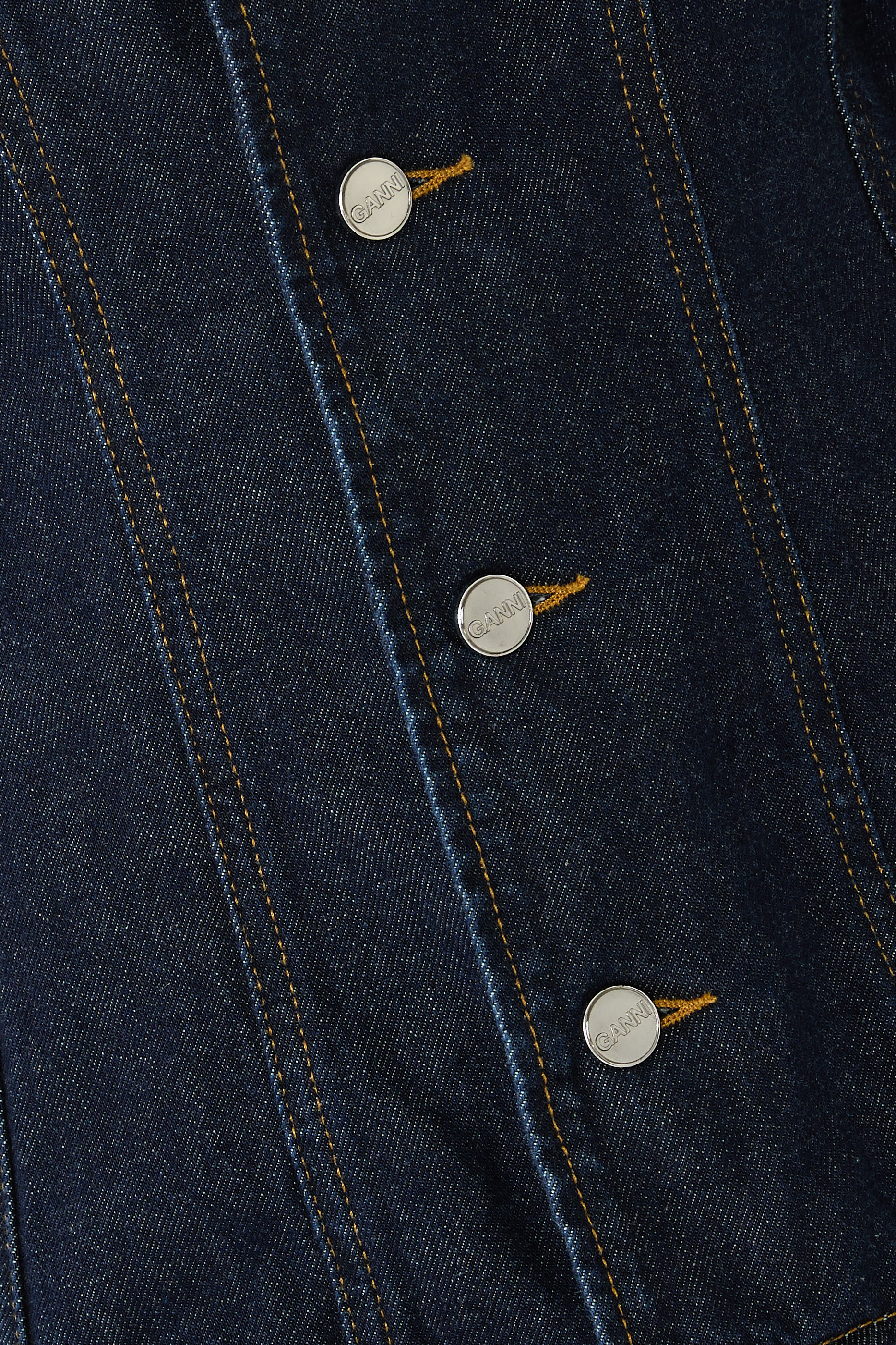 بليزر بياقة V دنيم