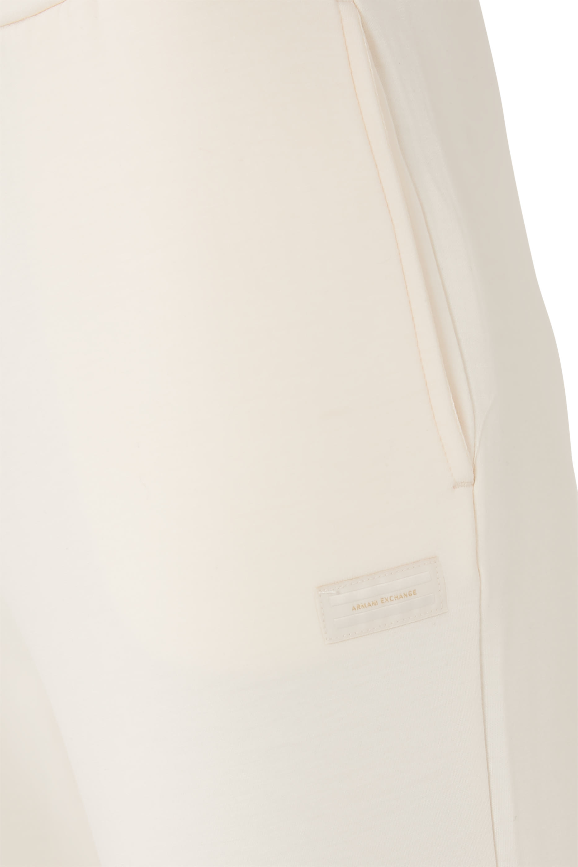 بنطال رياضي برباط تضييق وشعار الماركة