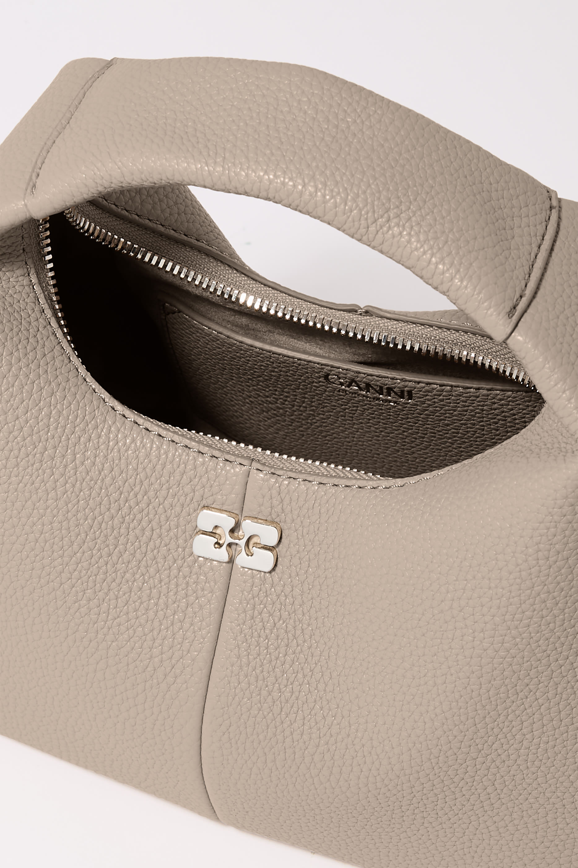 حقيبة هوبو صغيرة