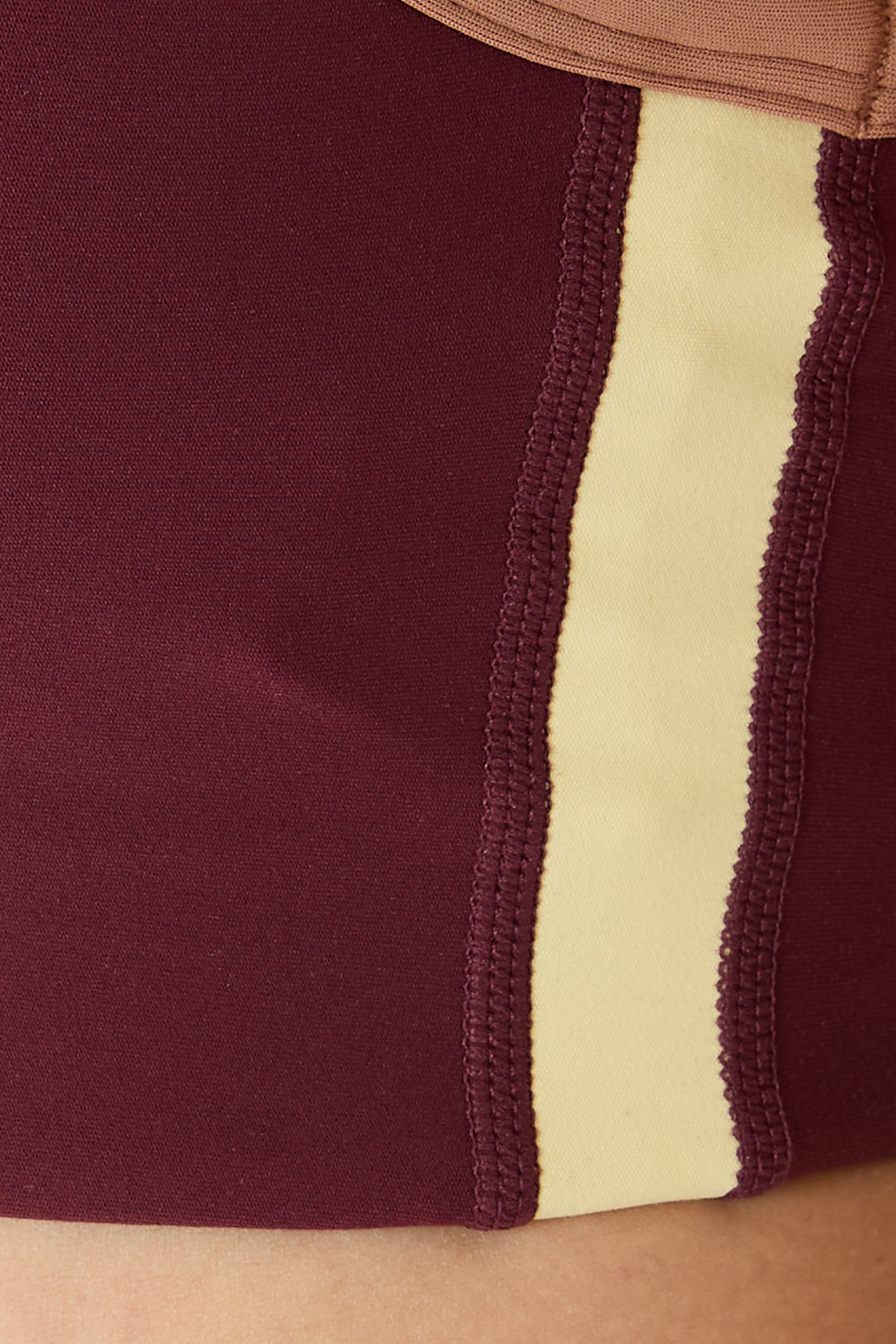 حمالة صدر تريل هارلي بياقة عميقة