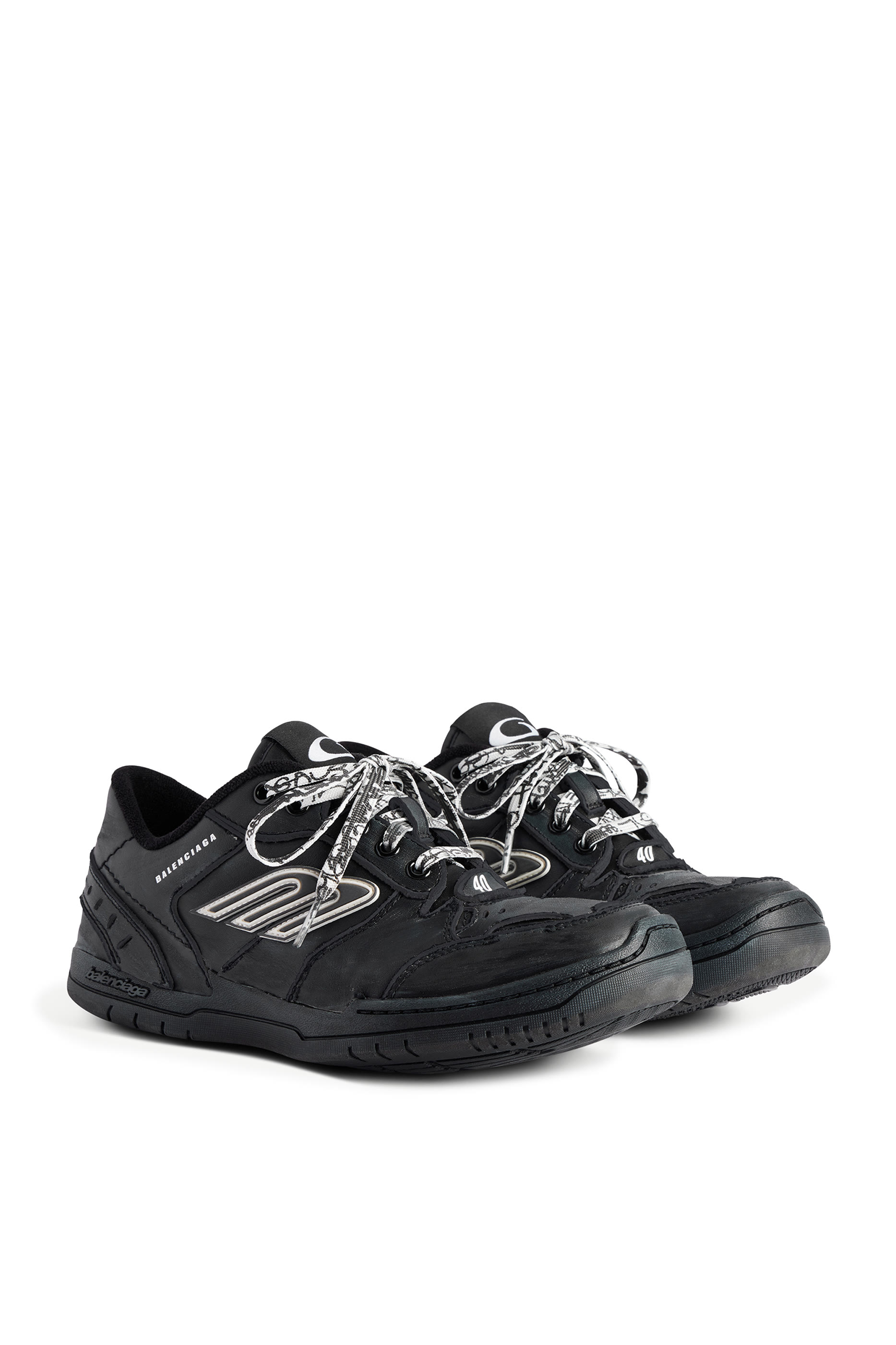 سنيكرز هامبتونز بتصميم مهترئ للرجال