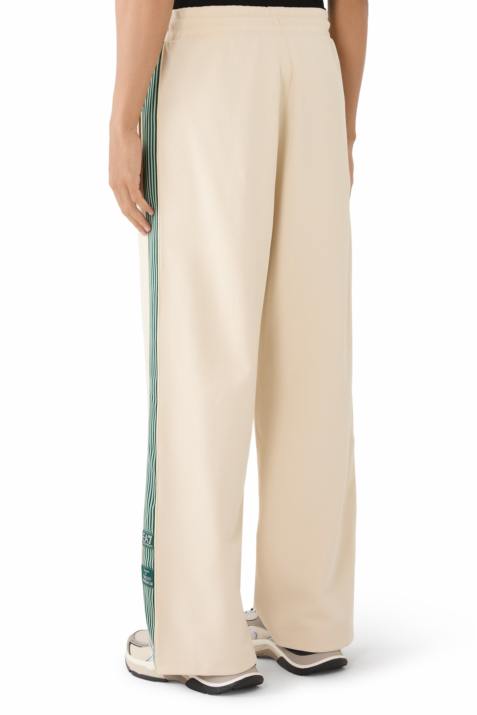 بنطال رياضي برقعة شعار الماركة