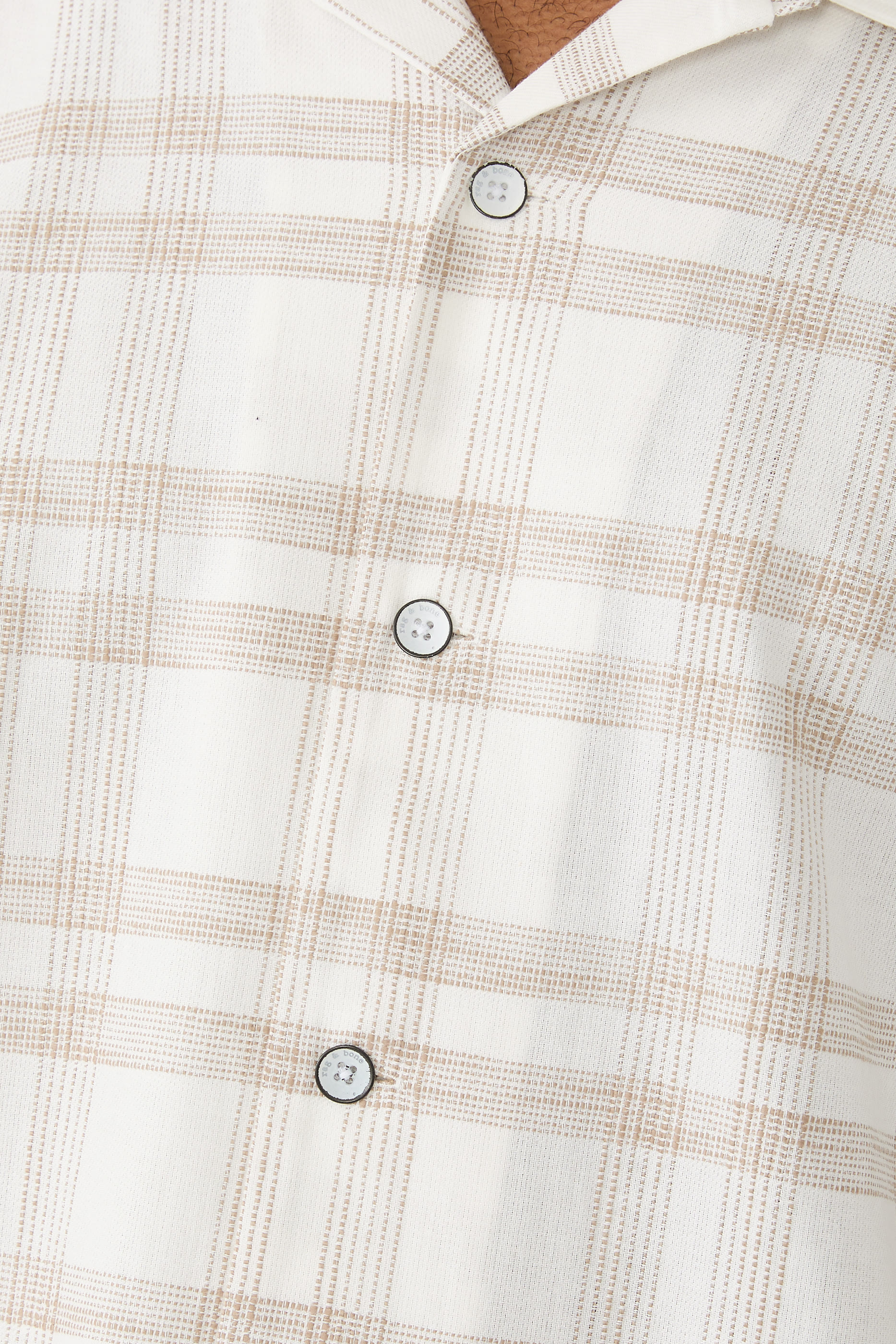 تيشيرت ايفري بنقشة مربعات