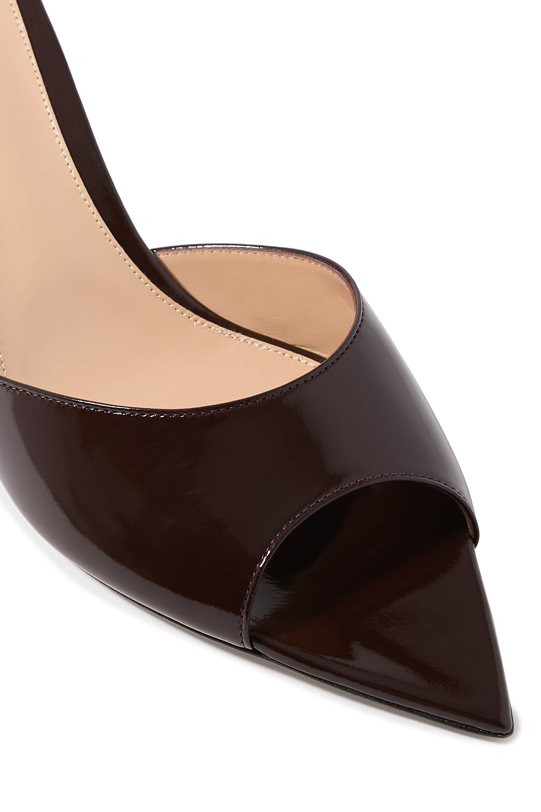 حذاء إيل 55 مفتوح من الخلف 