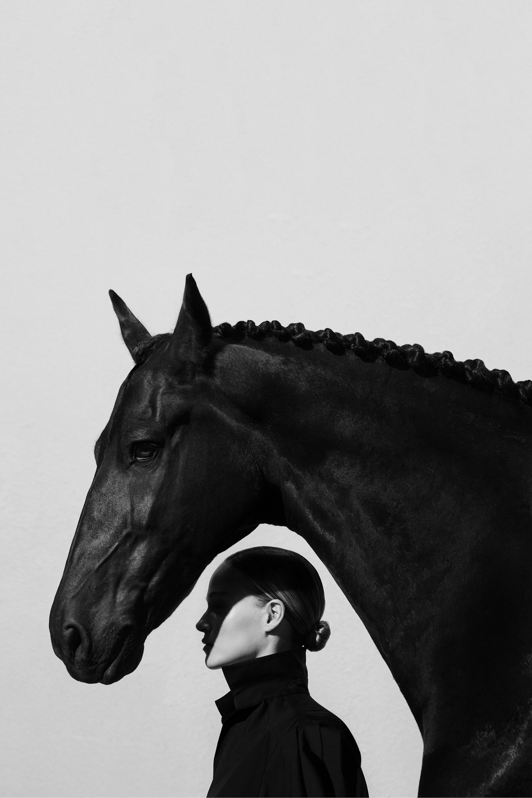 عطر ستاليون ليذر سويد