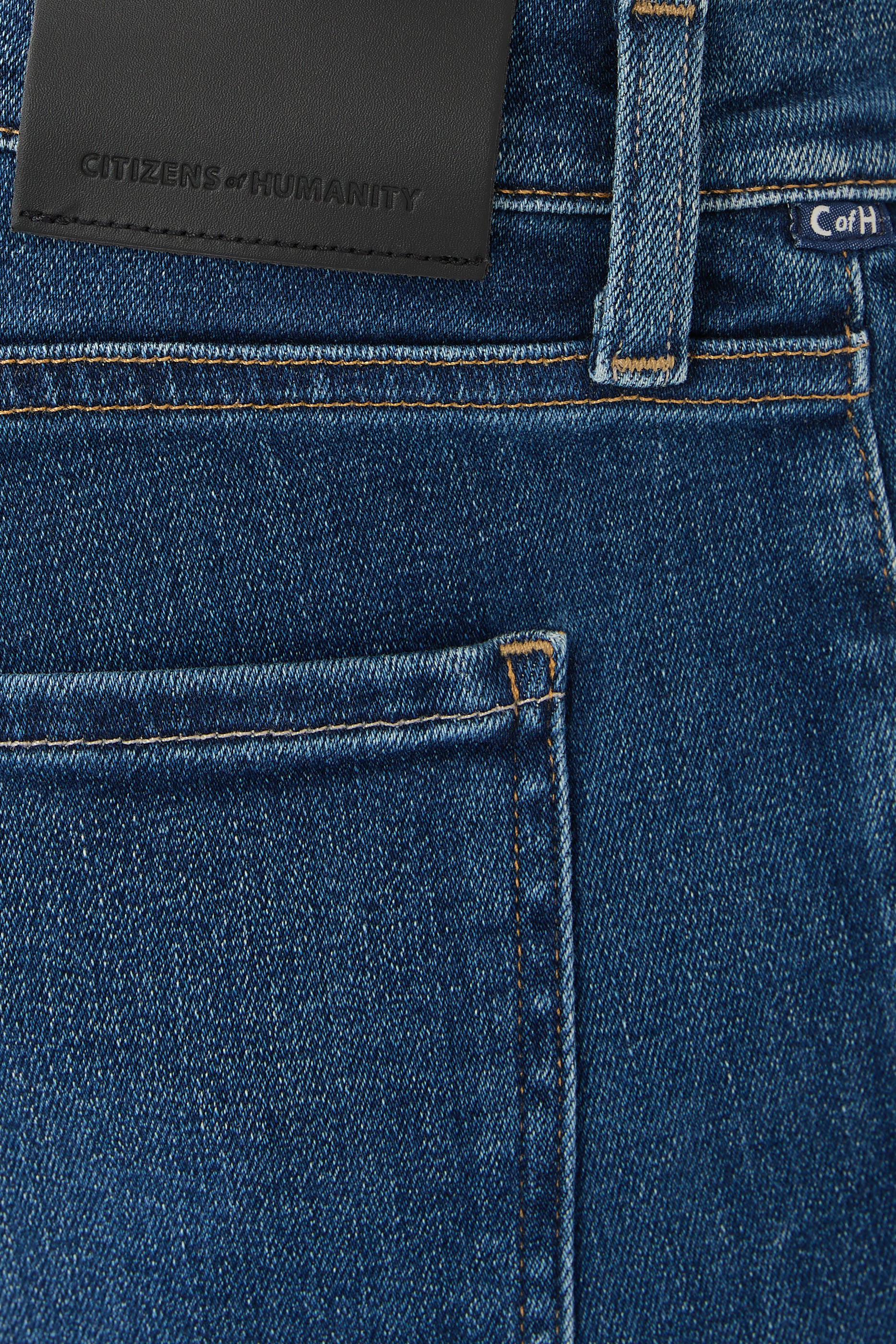 بنطال جينز غيج بقصة ساق مستقيمة ضيقة