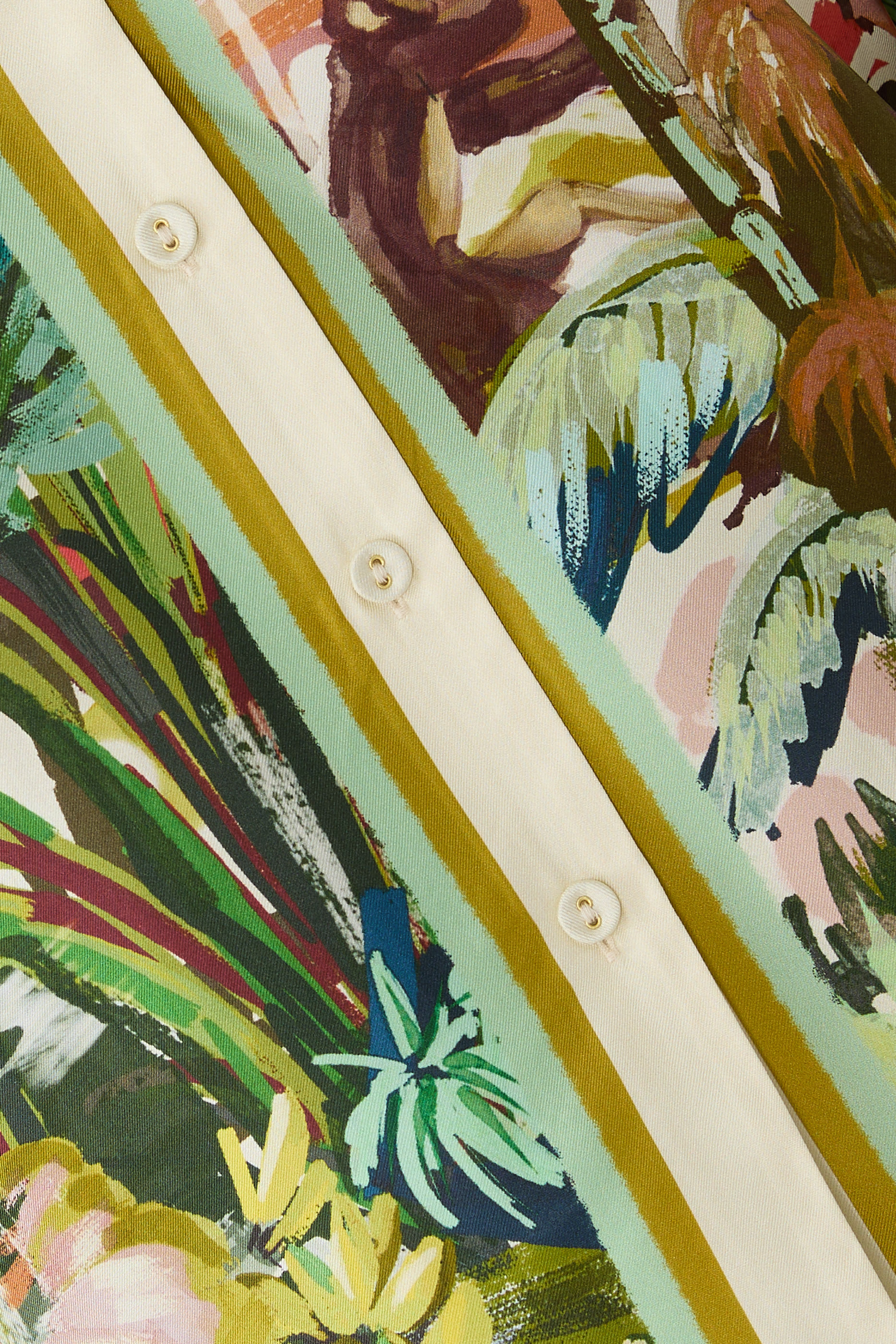 قميص بوجي بنقشة إستوائية حرير