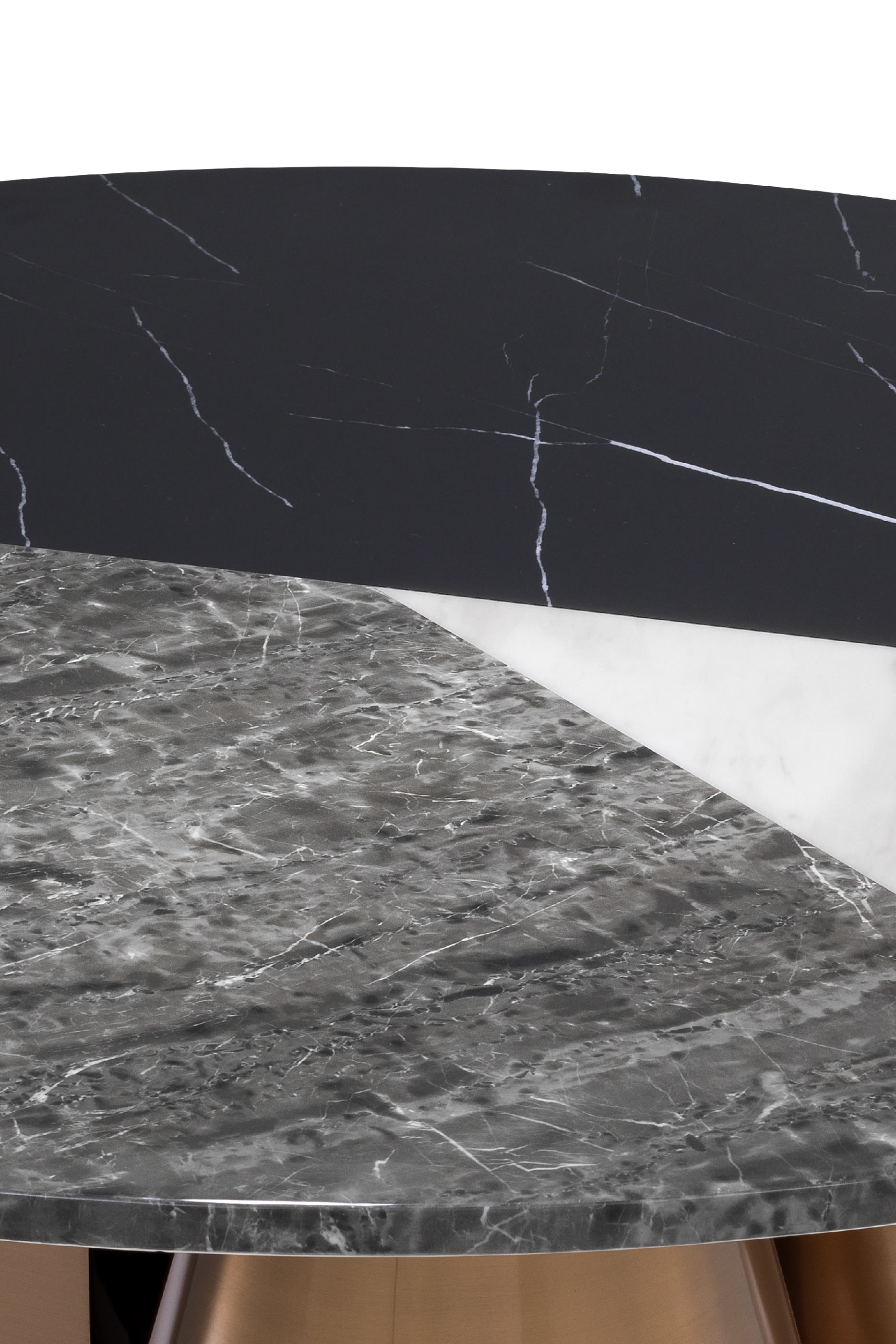 طاولة قهوة بثلاث ألوان