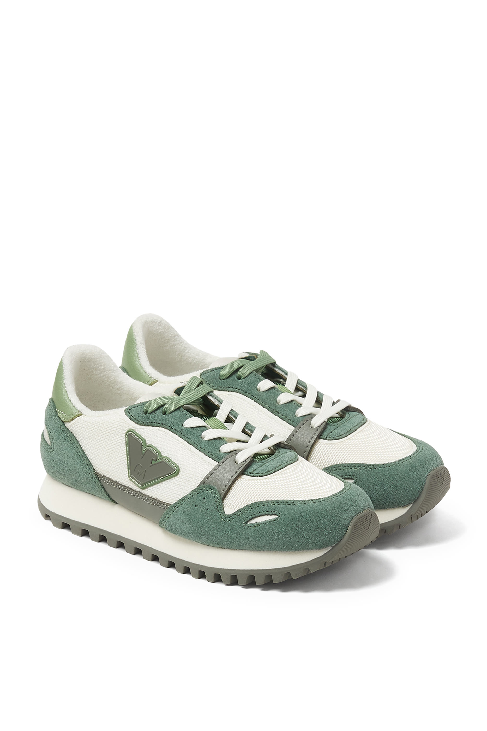 سنيكرز بشعار الماركة للأطفال