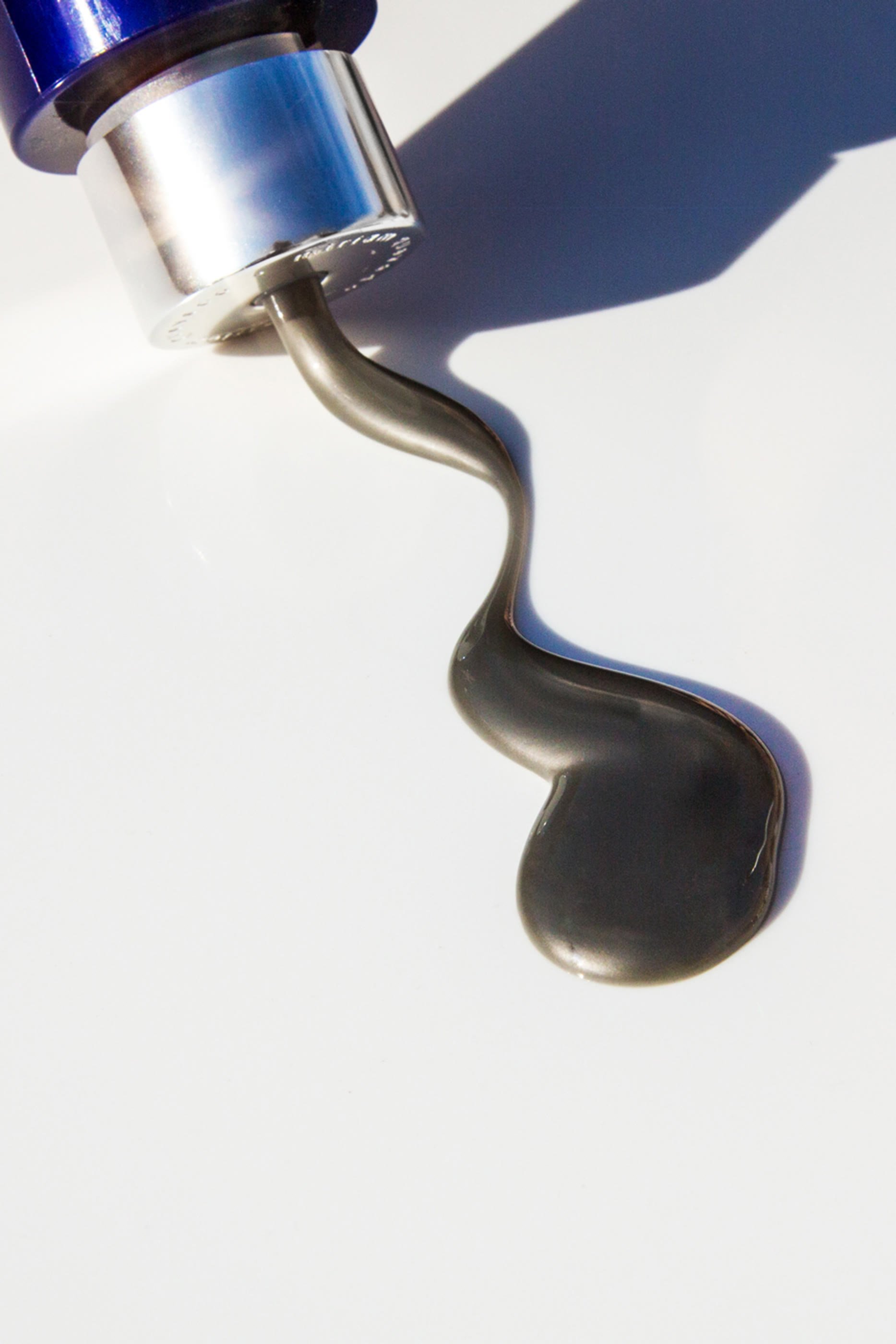 شامبو  إكستريم كافيار بالفحم لتنقية الشعر