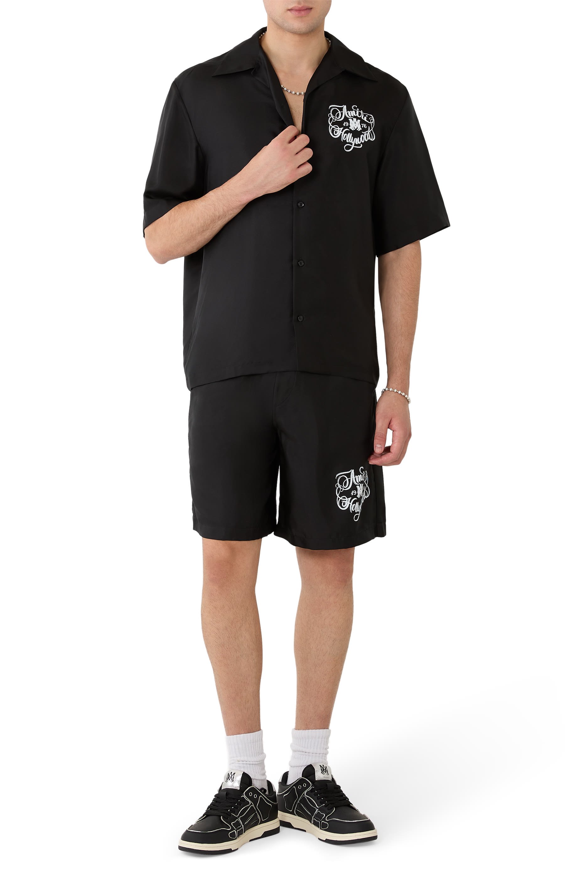 شورت بطبعة هوليود