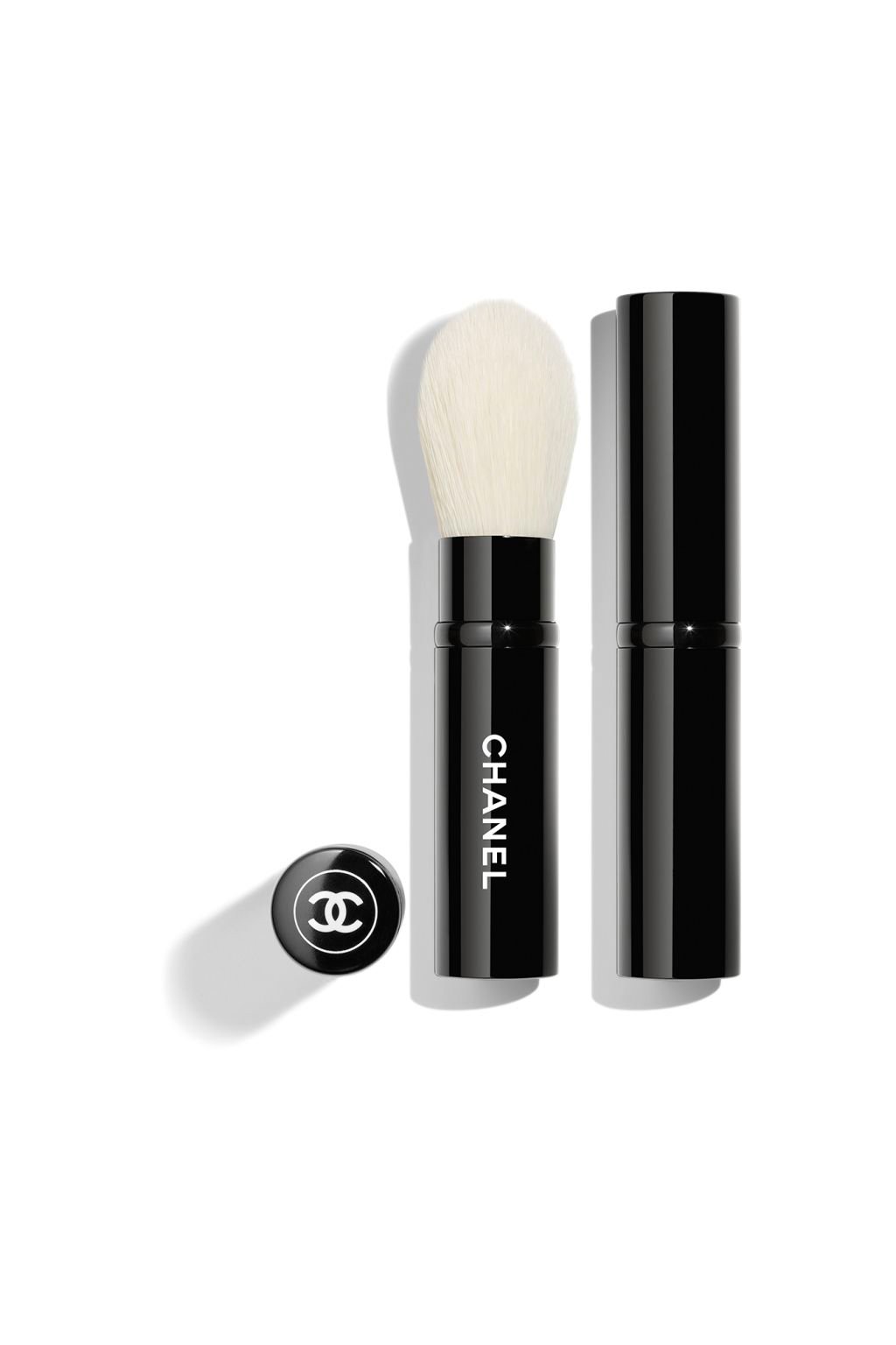 فرشاة لمستحضر إبراز الملامح PINCEAU ILLUMINATEUR R&Eacute;TRACTABLE N&deg;111