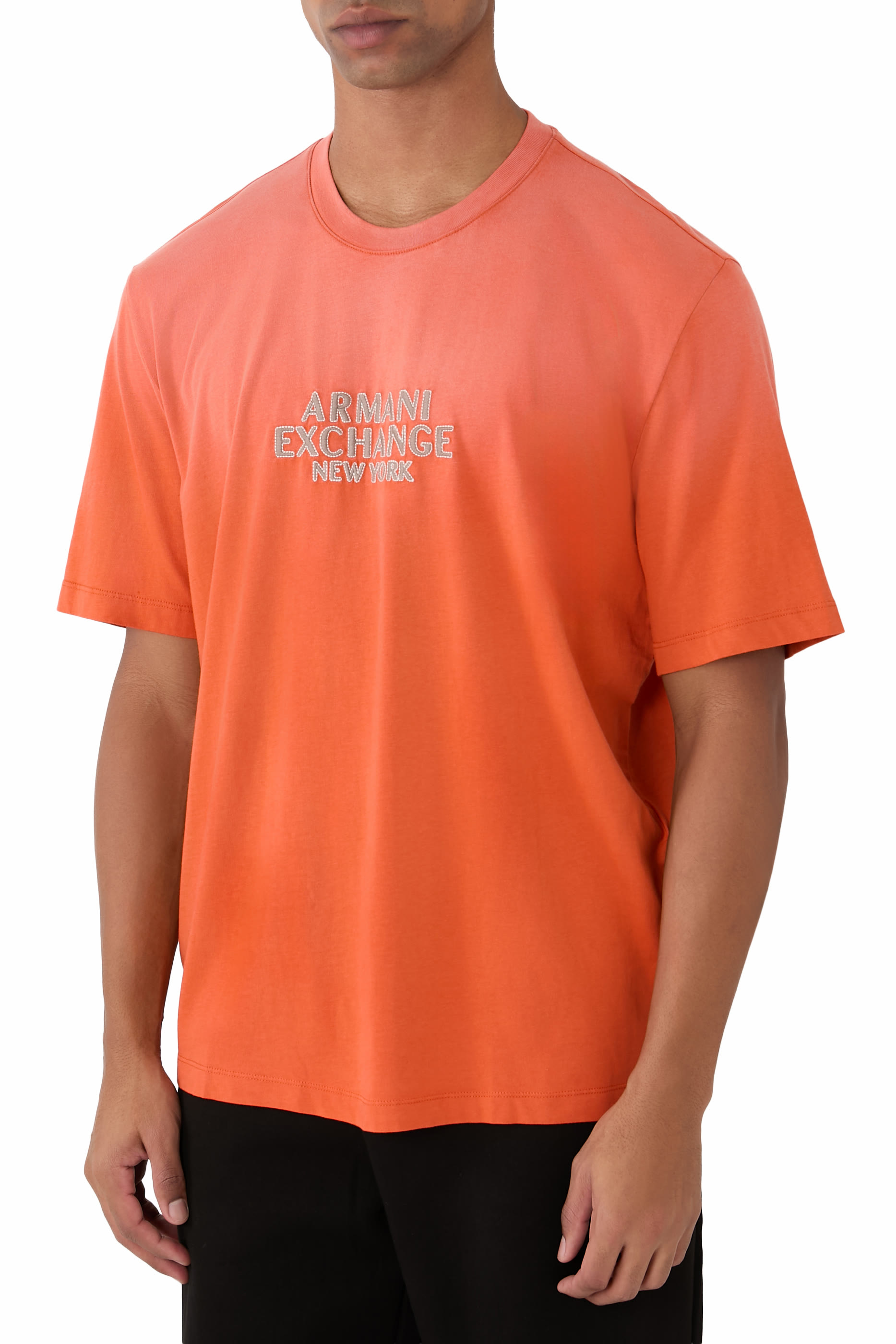 تيشيرت بشعار حرفي الماركة