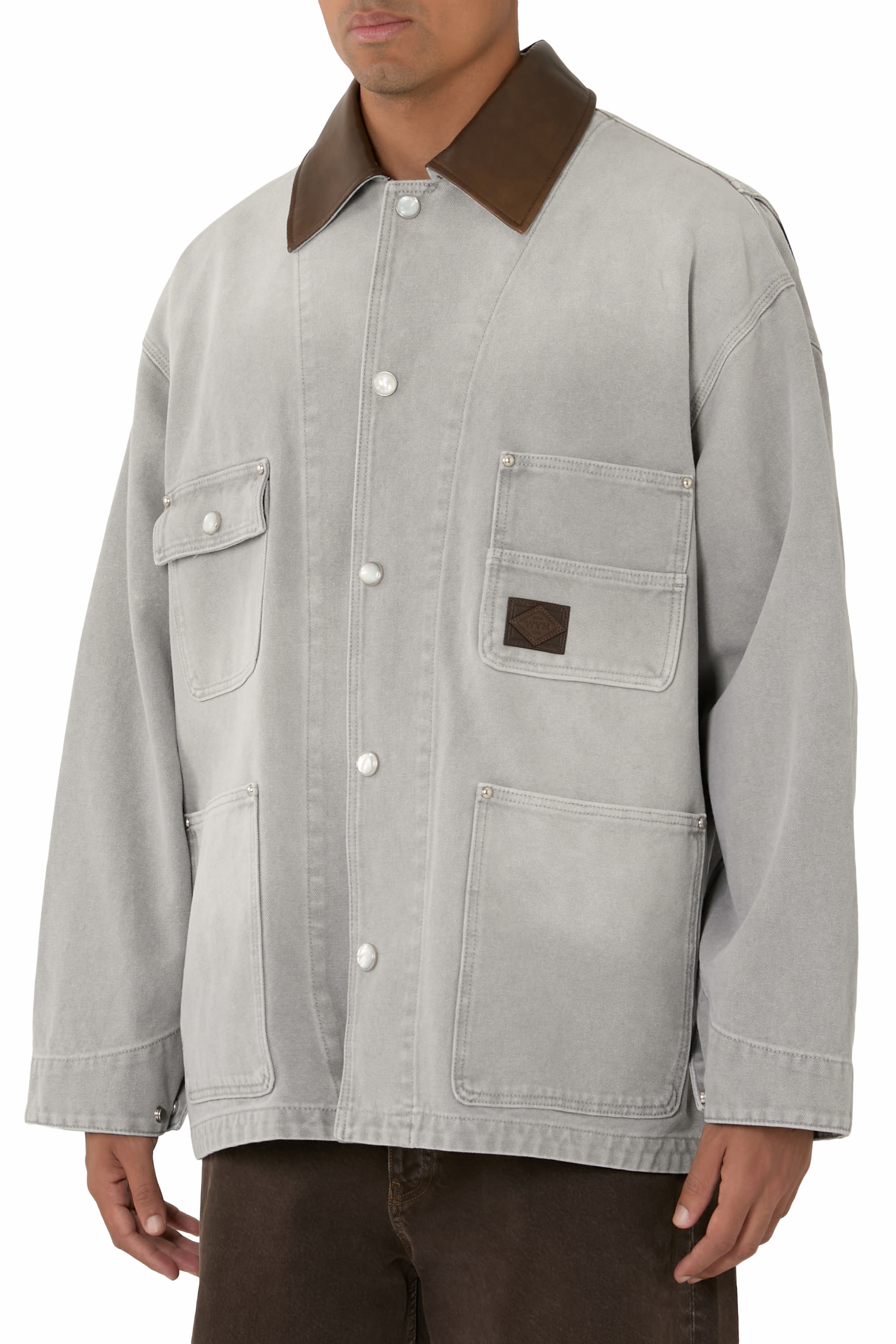 معطف جينز مصبوغ بياقة جلد