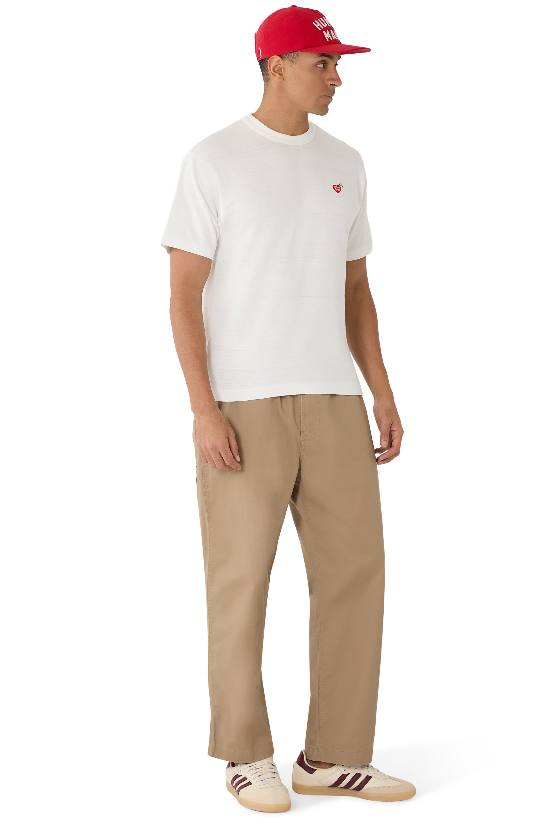 تيشيرت بطبعة غرافيكية