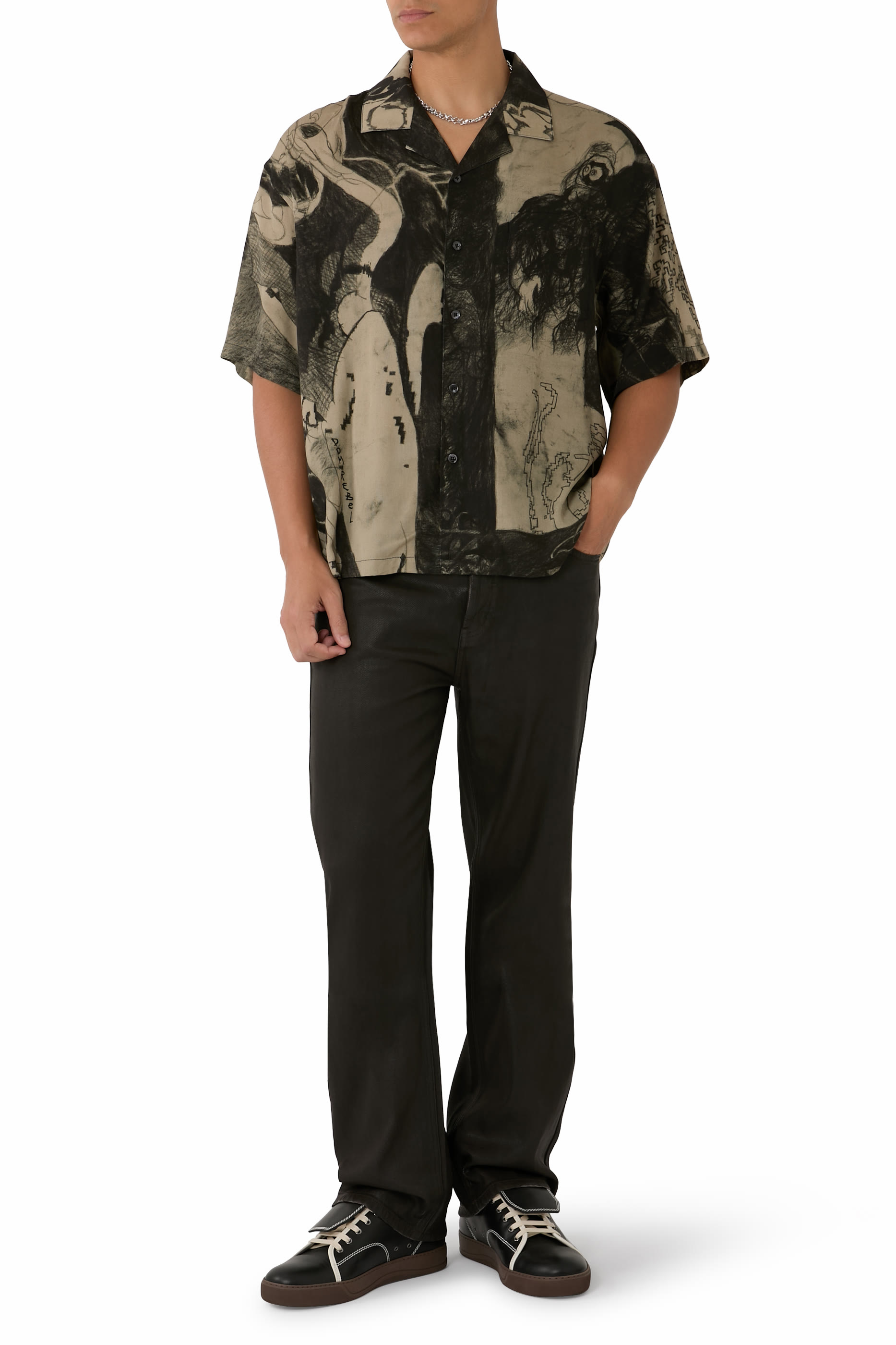 قميص إكستروفرت بياقة مطوية