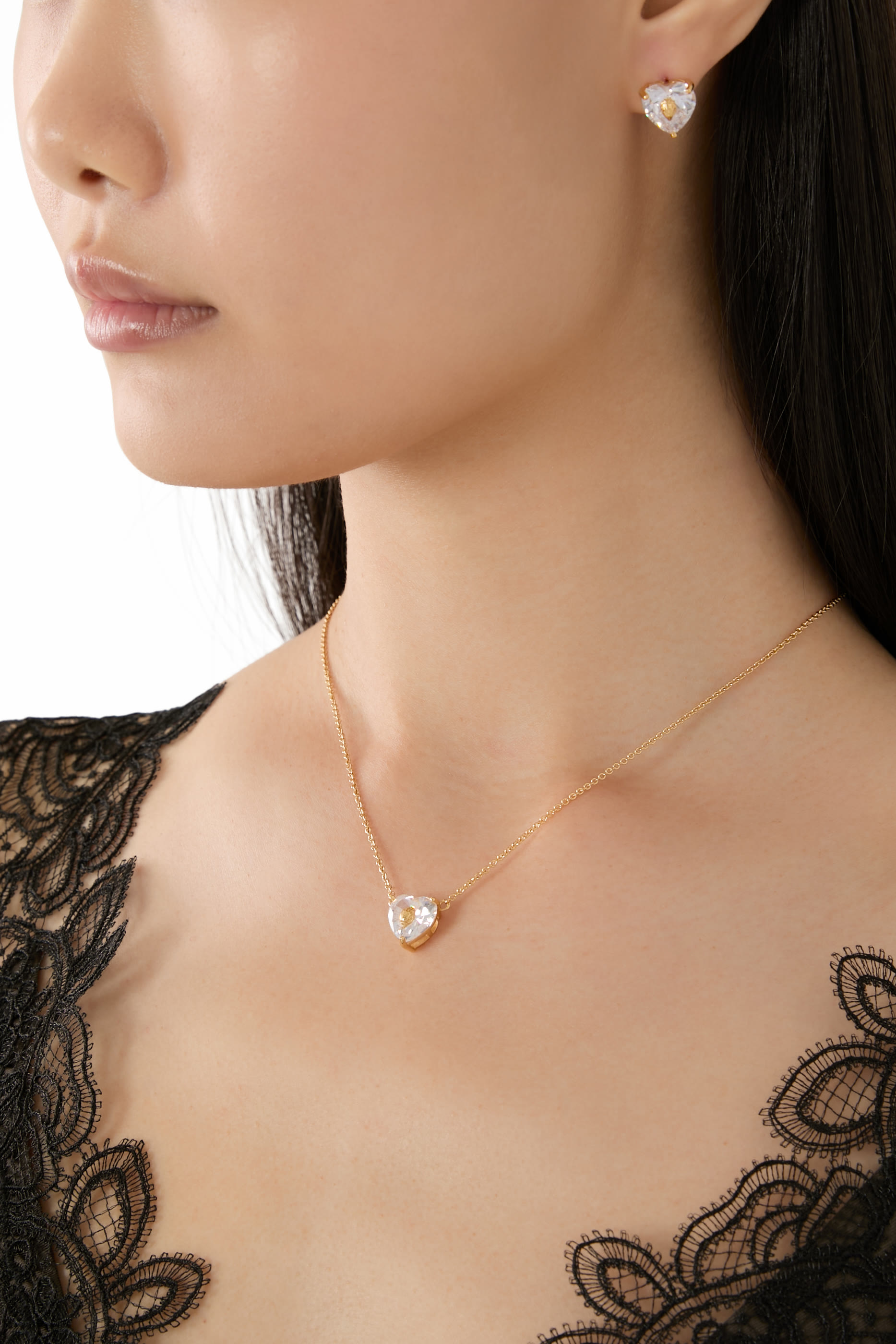 قلادة بدلاية بتصميم قلب مرصعة بالكريستال